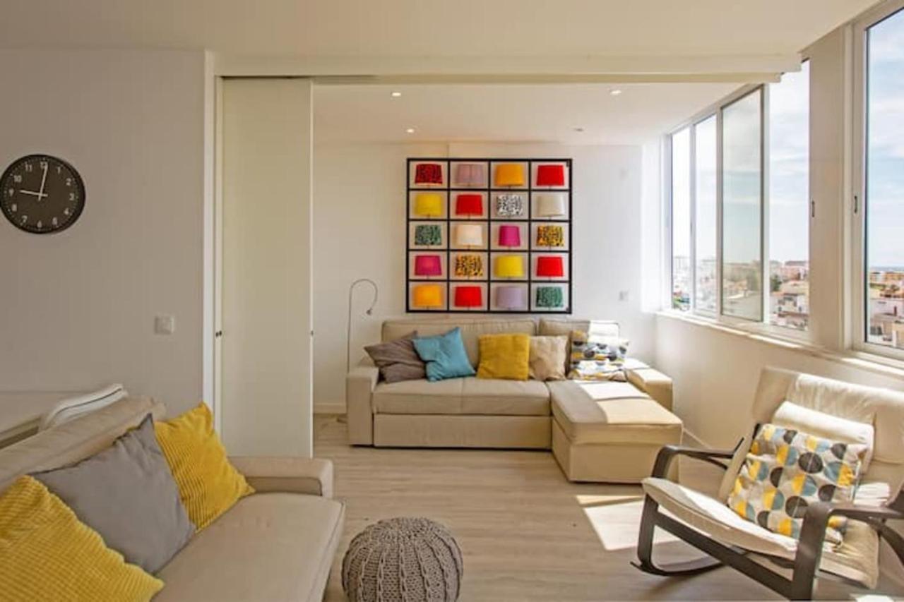 Magnificent 1 Bedroom Apartment With Views Over The Ocean Costa da Caparica Exterior photo